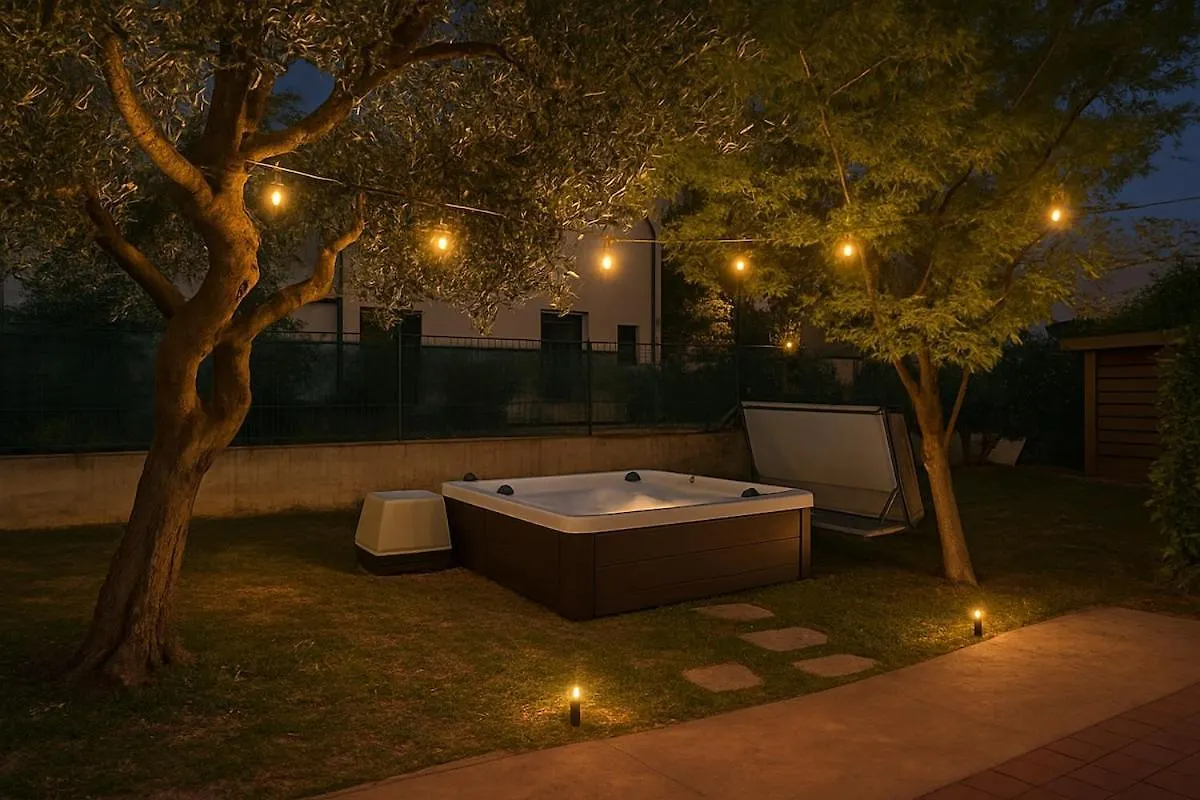 Sirmione - Jacuzzi, Garden & Bbqアパートメント